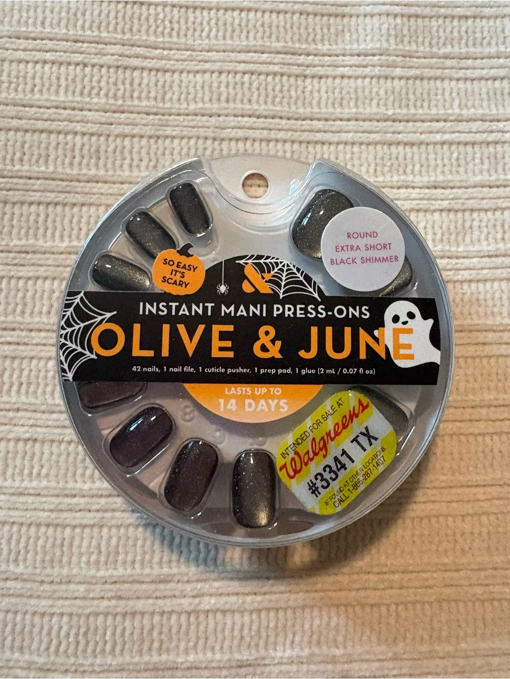 Olive & June Instant Mani Press-On Nails Black Shimmer Round Extra Short